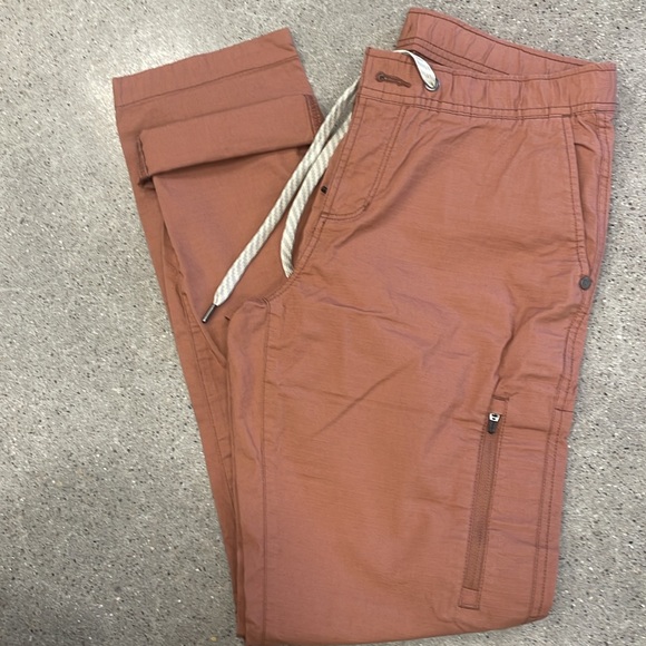 Vuori Ribstop Pants - Picture 3 of 5